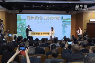 最后时刻连续错失机会！利拉德23中10中砍下28分5篮板12助攻